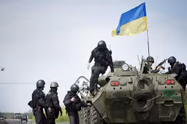 Anh tuyên bố triển khai nhân viên quân sự sang Ukraine