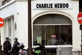 Charlie Hebdo phát hành số báo định kỳ đầu tiên 