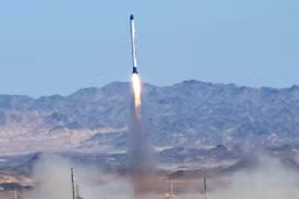 Iran phóng thành công vệ tinh quan sát lên quỹ đạo