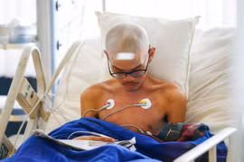 Sống sót sau 47 ngày mất tích ở Himalaya, với thi thể bạn gái bên cạnh