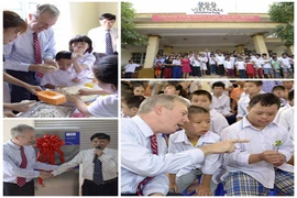 Đại sứ Mỹ vui Tết Trung thu ở Làng Hữu nghị