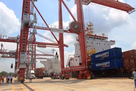 Khai trương cảng container quốc tế trị giá 200 triệu USD