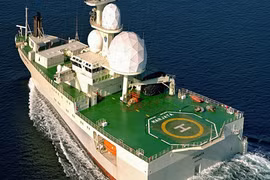 Na Uy điều tàu do thám quân sự theo dõi Nga