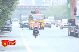 Khó khăn trong việc xử lý xe máy đi vào đường cao tốc 