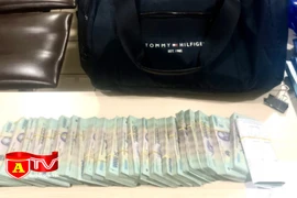 Tìm thấy túi xách chứa 1,2 tỷ đồng của hành khách bị bỏ quên ở sân bay Nội Bài