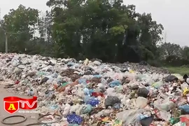 Xử lý rác thải nông thôn - Nhìn từ ý thức người dân và việc thu gom vận chuyển