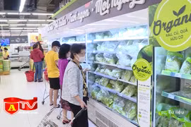 Hàng hóa được giảm giá tới 100% trong tháng khuyến mại tập trung