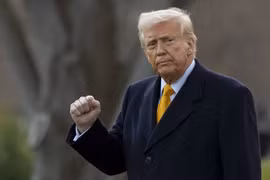 Tổng thống Mỹ Donald Trump: Đàm phán với Nga dễ hơn Ukraine