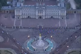 Tân hoàng tử nước Anh chào đời