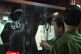 Khánh thành nhà trưng bày trang phục truyền thống 