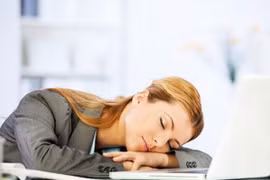 Ngủ trưa giúp hạ huyết áp