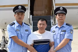 Mỹ lần đầu buộc hồi hương một tội phạm kinh tế Trung Quốc