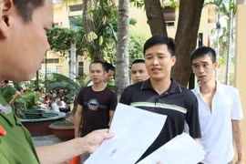 "Chờ 3 năm để ăn cơm vợ nấu"