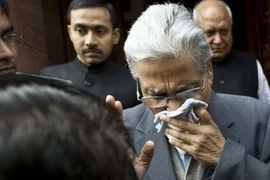 17 nghị sĩ Ấn Độ bị đình chỉ tư cách vì ẩu đả, xịt hơi cay khi họp Quốc hội