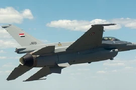 Máy bay Iraq ném bom nhầm vào quân mình, hàng chục người thương vong
