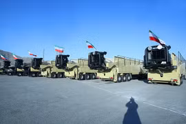 Iran trang bị hàng loạt hệ thống phóng tên lửa đối đất tầm xa