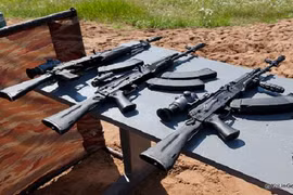 Anh-Nga ký thỏa thuận lịch sử, cho phép mua vũ khí lẫn nhau