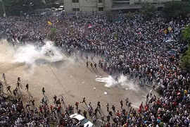 Mỹ quyết định tạm dừng viện trợ quân sự cho Ai Cập