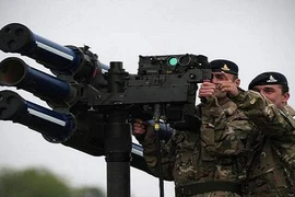 Malaysia mua tên lửa Starstreak của Anh, ngắm nghía Club của Nga