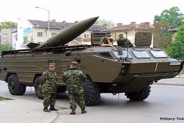 Ukraine di chuyển tên lửa Tochka-U tới Donetsk, thảm họa nhân đạo sắp xảy ra ở Lugansk
