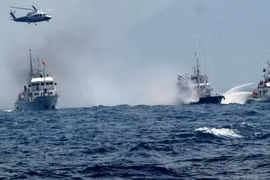 Trung Quốc lại điều 4 tàu hải cảnh xâm nhập Senkaku/Điếu Ngư