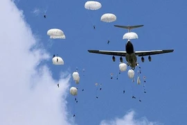 40.000 lính dù Nga diễn tập đổ bộ đường không quy mô lớn