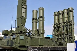 Venezuela công bố kế hoạch mua vũ khí mới của cả Nga và Trung Quốc 