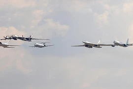 Siêu máy bay ném bom PAK DA sẽ biên chế vào năm 2025