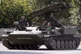 Bị tấn công bằng tên lửa Grad, 30 binh lính Ukraine thiệt mạng tại Donetsk