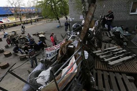 Đông Nam Ukraine bầu “Thống đốc nhân dân”, chuẩn bị “chiến tranh nhân dân”