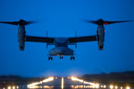 Tổng thống Obama cưỡi Osprey trấn an dân chúng Nhật Bản?