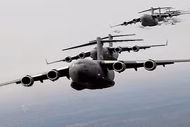 Ấn Độ nhận 10 chiếc C-17, vượt trội Trung Quốc về vận tải chiến lược