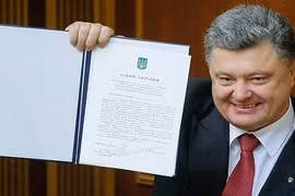 Ukraine “thấp thỏm” chờ EU mở cánh cửa miễn thị thực