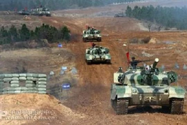 Tank Biathlon 2014: Tăng Type 96 Trung Quốc hỏng, xạ thủ bắn tồi