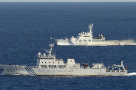 Ba tàu cảnh sát biển Trung Quốc lại đi vào Senkaku