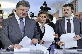 Nhà tài phiệt thân phương Tây tuyên bố thắng cử tổng thống Ukraine