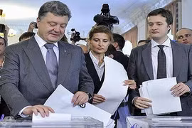 Nhà tài phiệt thân phương Tây tuyên bố thắng cử tổng thống Ukraine