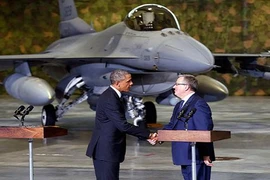 Bộ trưởng quốc phòng Ba Lan kêu gọi NATO tăng cường hiện diện tại Đông Âu