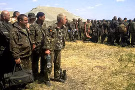 Hàng quân Ukraine cảm ơn Moscow, chỉ trích Kiev đã lừa dối