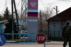 Ukraine cấm nhập cảnh toàn bộ nam giới Nga từ 16 đến 60 tuổi