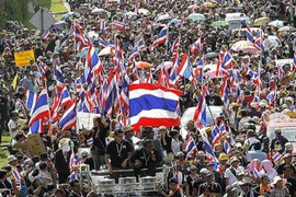 Thủ tướng Yingluck tiếp tục xoa dịu phe đối lập