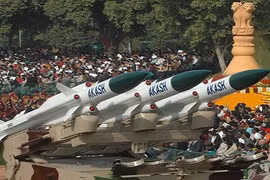 Ấn Độ lại thử thành công tên lửa Akash, một cảnh báo rõ ràng với Trung Quốc