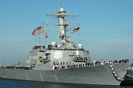 Mỹ triển khai thêm tàu khu trục USS Ross tới biển Đen