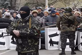 Kiev choáng váng khi kịch bản Crimea lặp lại ở đông Ukraine