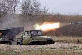 Ukraine sẽ sớm mua vũ khí chính xác cao để chống quân ly khai và Nga