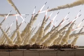 Hệ thống phòng không S-300 Nga đang bảo vệ quốc gia nào của NATO ?