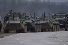 Quân đội Nga tràn vào Crimea chỉ còn là vấn đề thời gian