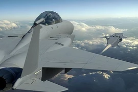 Hàn Quốc “chắp cánh” cho F-15K bằng siêu tên lửa Taurus