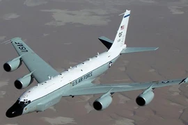 Máy bay trinh sát Mỹ lao vào không phận Thụy Điển trốn tiêm kích Nga