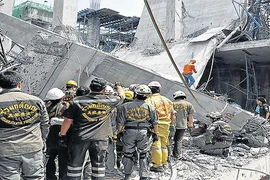 Bệnh viện đang xây tại Thái Lan bị sập làm 11 người chết